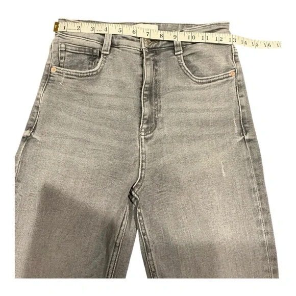 ZARA Women High Rise Straight Leg Jeans – Gray Washed – Size 4 - Picture 5 of 10